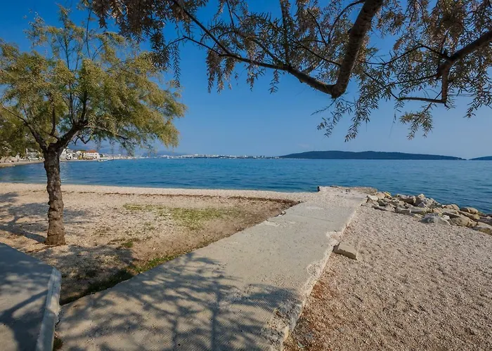 Slonic Apartman Kastela